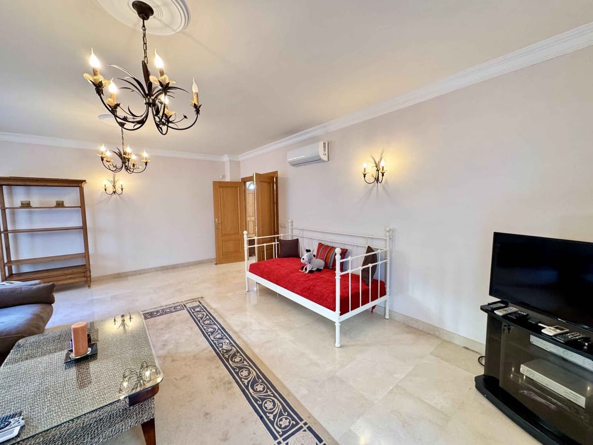 6 makuuhuone Huvila myytävänä paikassa Riviera del Sol mukana uima-altaan - 2 995 000 € (Ref: 10124826)