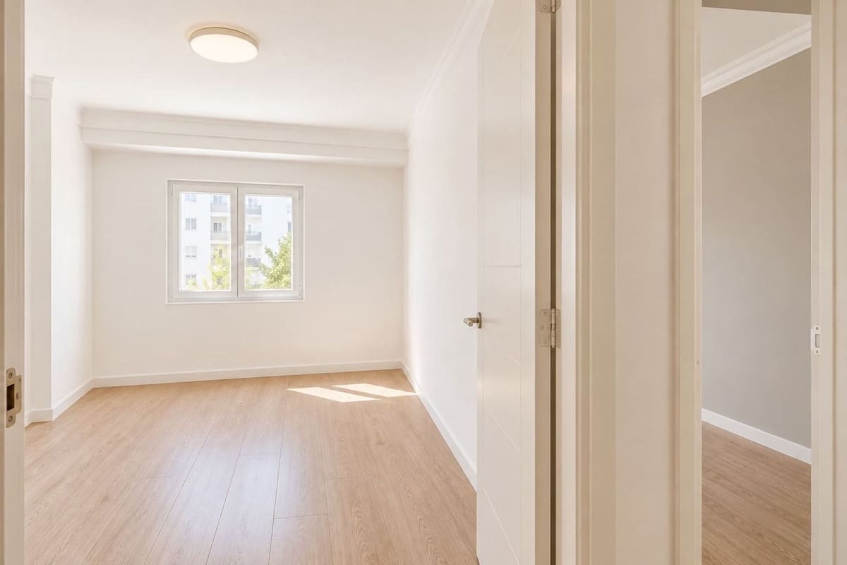 3 slaapkamer Appartement te koop in Estepona - € 200.000 (Ref: 10124829)