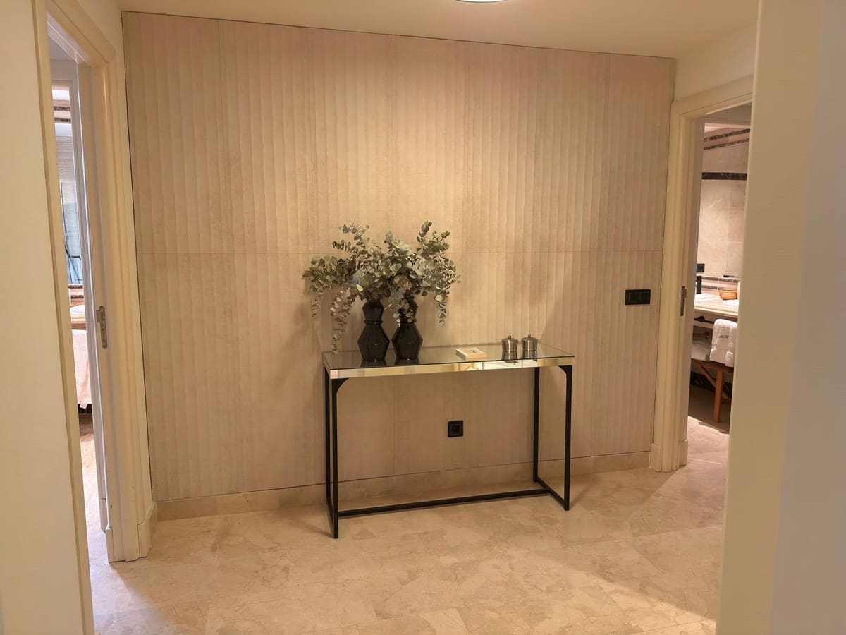 3 bedroom Apartment for sale in Golden Mile with pool garage - € 840,000 (Ref: 10124831)