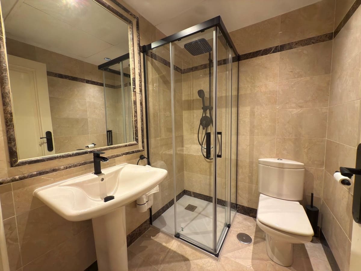 3 bedroom Apartment for sale in Golden Mile with pool garage - € 840,000 (Ref: 10124831)