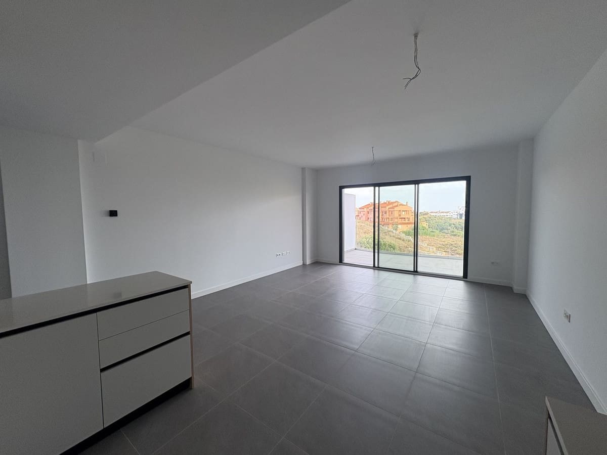 3 sypialnia Apartament na sprzedaż w El Chaparral z basenem garażem - 595 000 € (Ref: 10130868)
