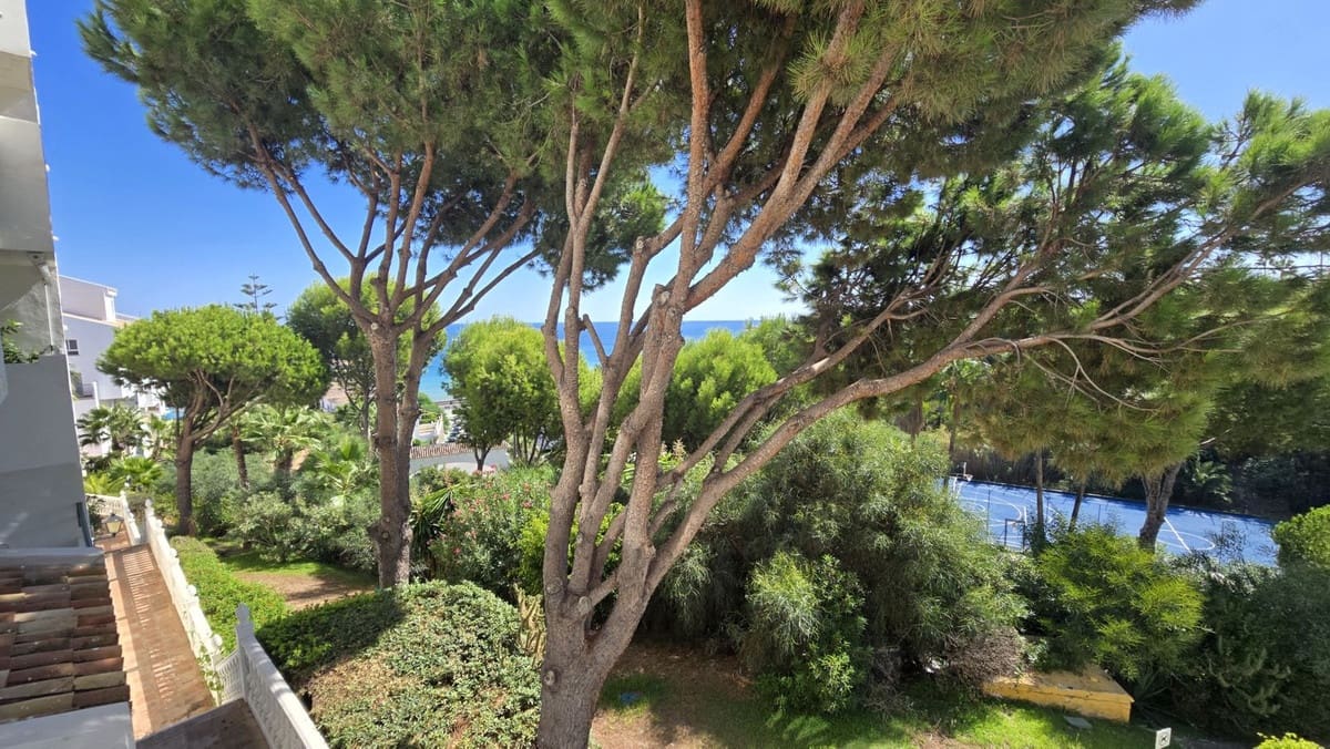 3 quarto Apartamento para venda em Mijas Costa com piscina - 339 000 € (Ref: 10130869)