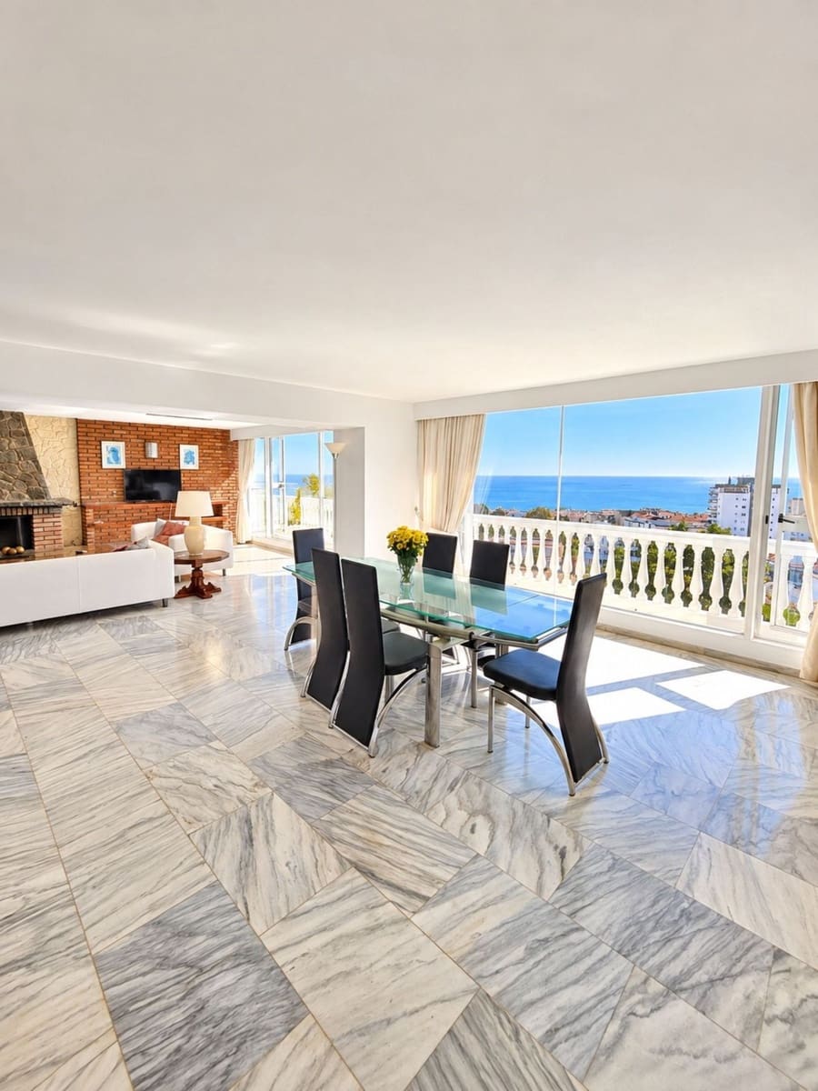 2 soveværelse Lejlighed til salg i Torremolinos - € 870.000 (Ref: 10130871)