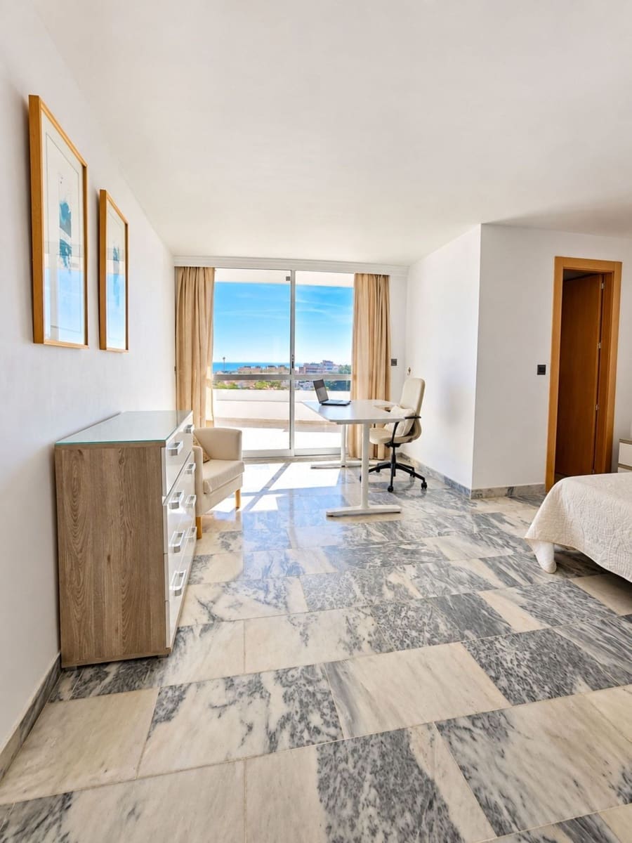 2 soveværelse Lejlighed til salg i Torremolinos - € 870.000 (Ref: 10130871)