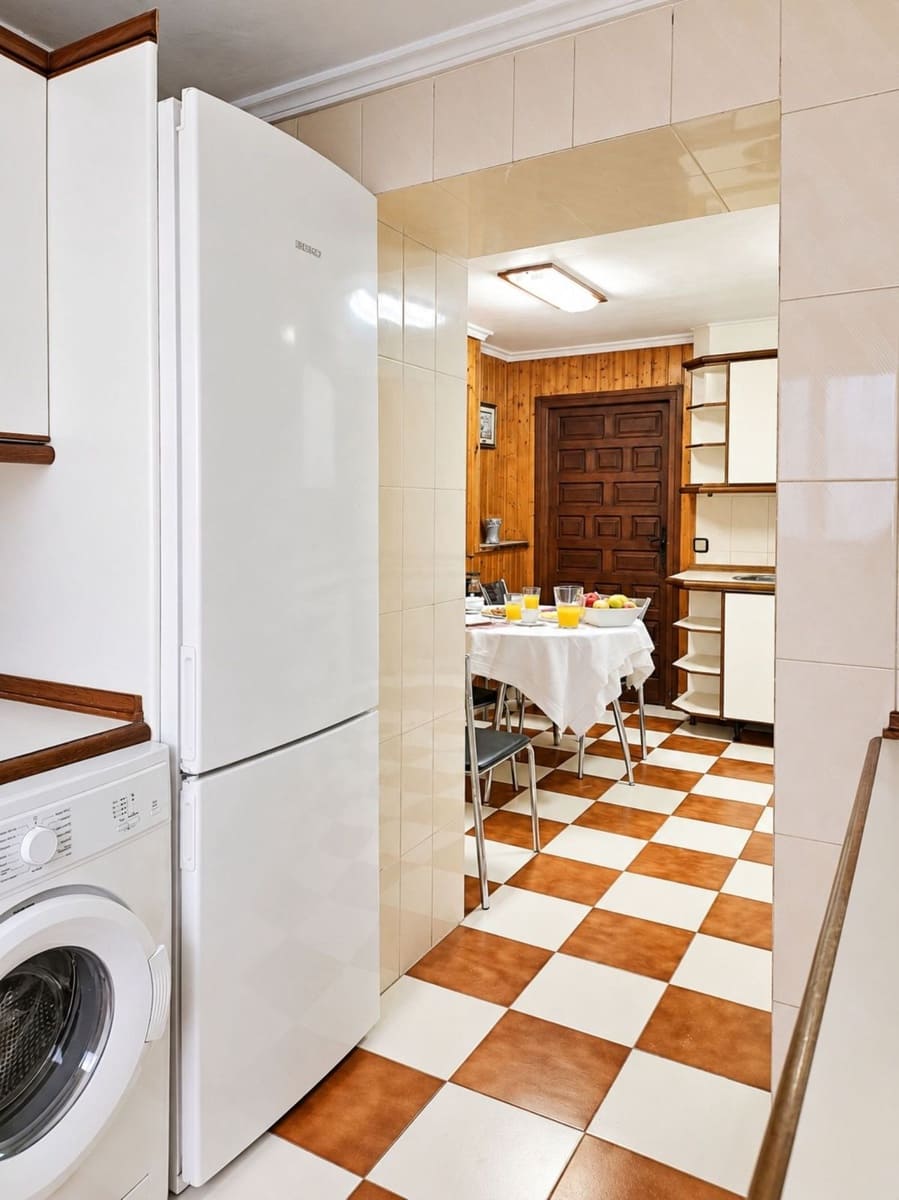 2 soveværelse Lejlighed til salg i Torremolinos - € 870.000 (Ref: 10130871)