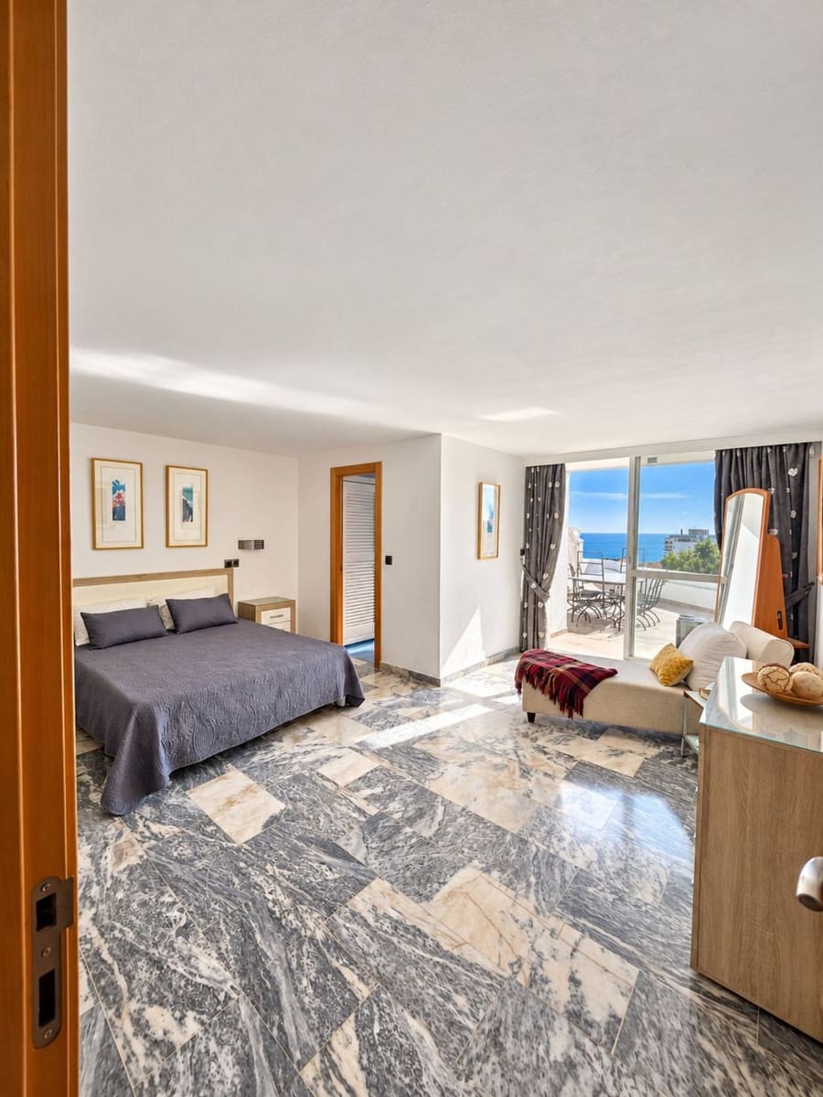 2 soveværelse Lejlighed til salg i Torremolinos - € 870.000 (Ref: 10130871)