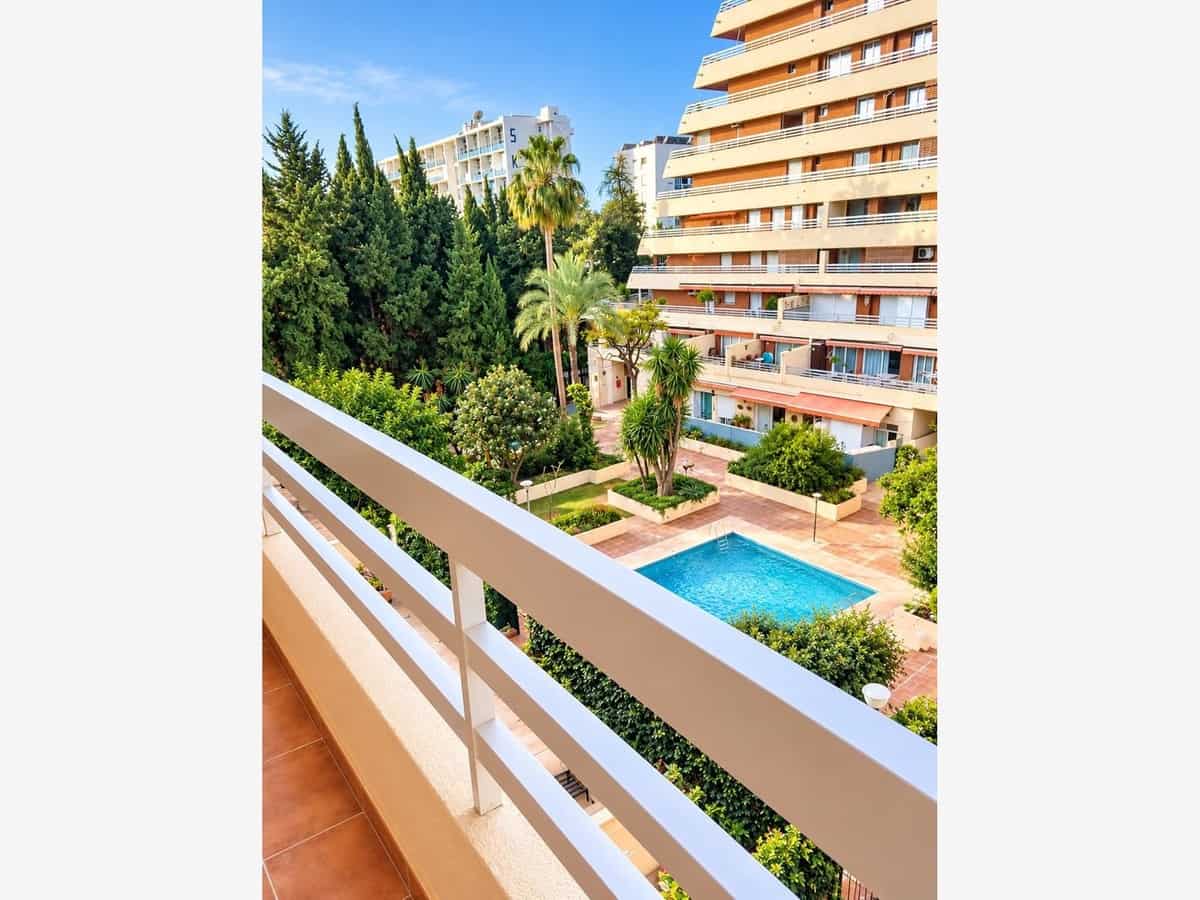2 sypialnia Apartament na sprzedaż w Marbella z basenem - 800 000 € (Ref: 10130872)