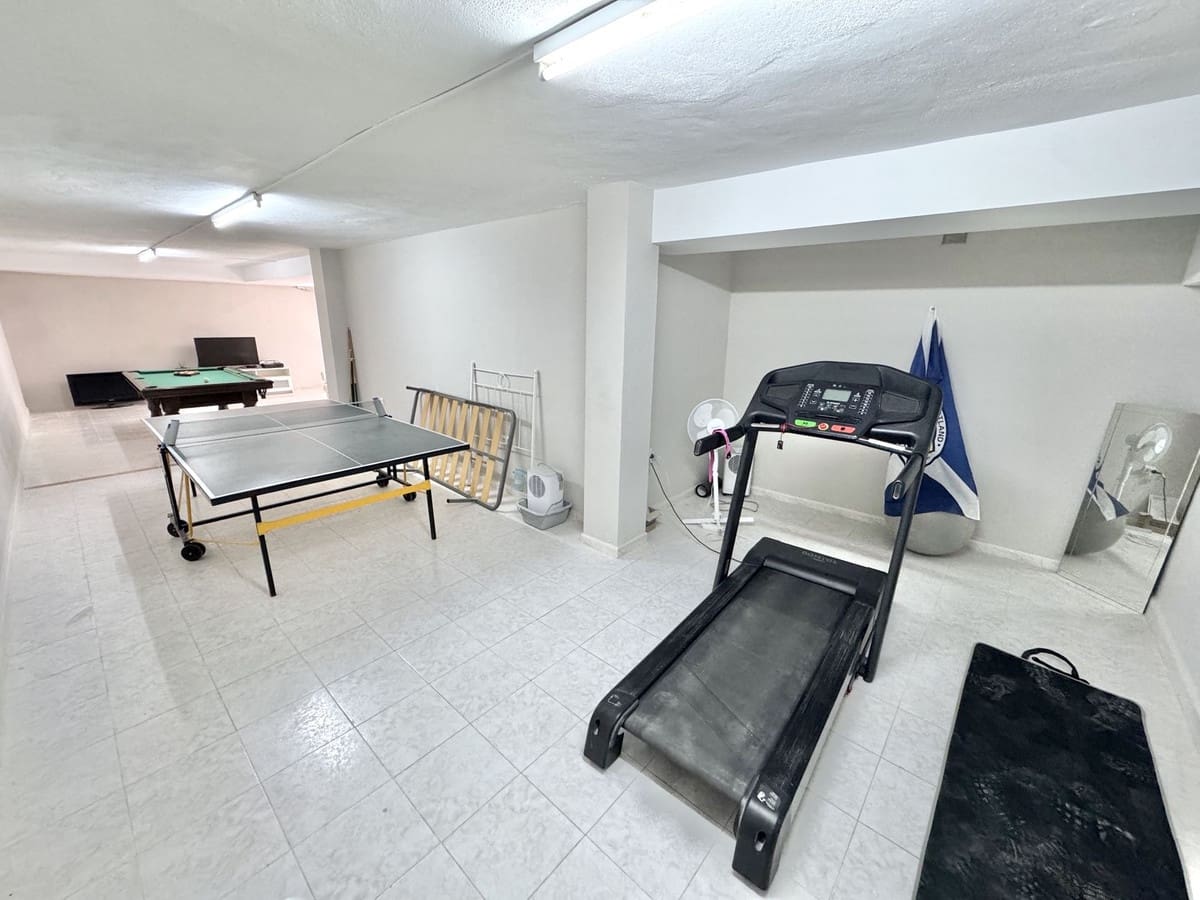 4 slaapkamer Villa te koop in Calahonda met zwembad garage - € 1.250.000 (Ref: 10130873)