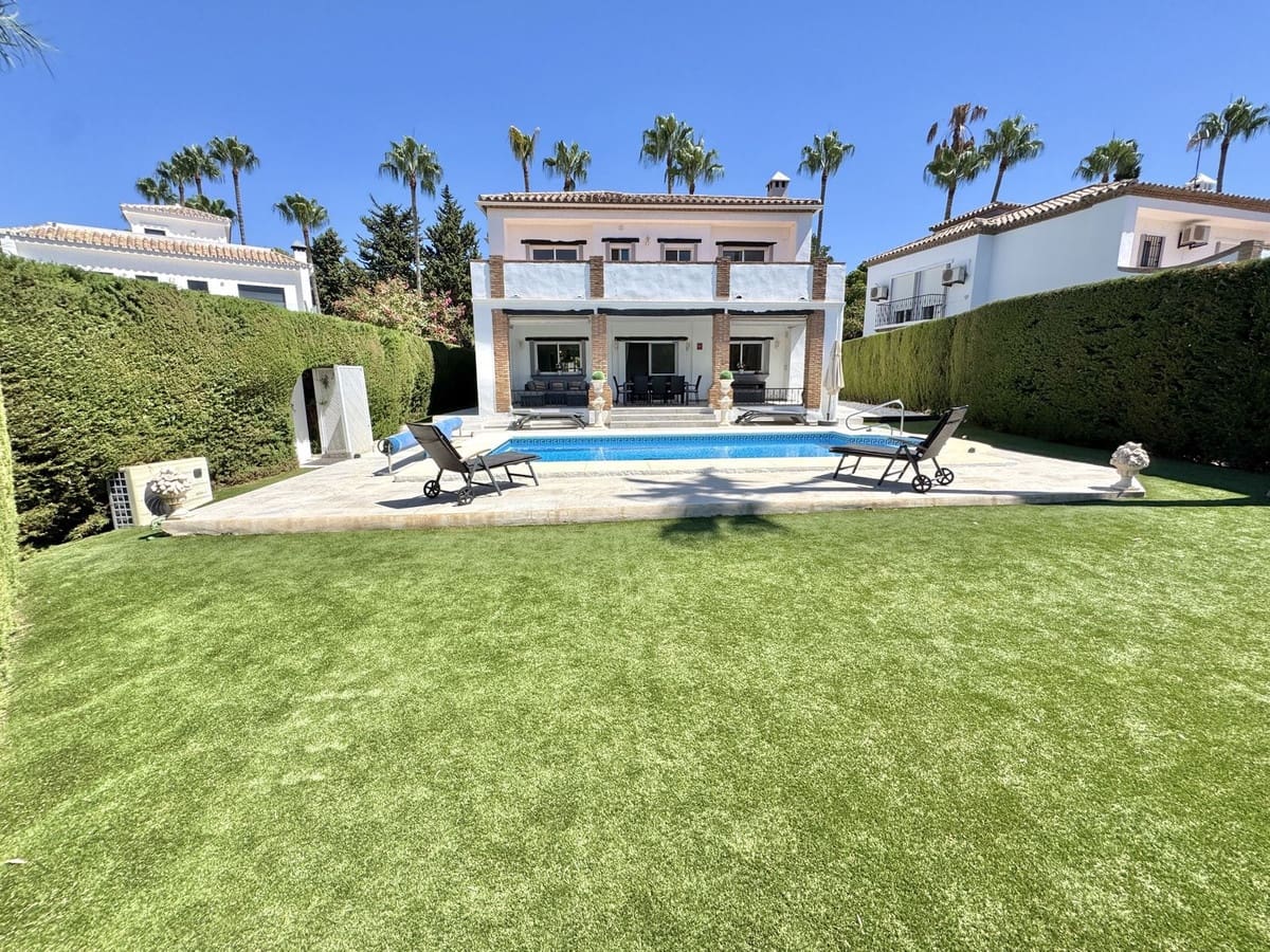 4 slaapkamer Villa te koop in Calahonda met zwembad garage - € 1.250.000 (Ref: 10130873)