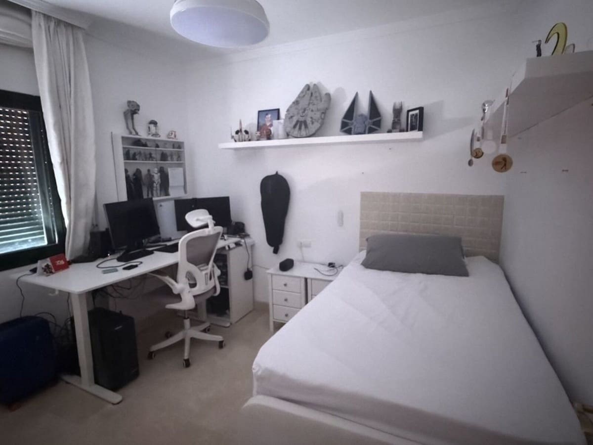 Apartamento de 3 habitaciones en Elviria en venta con piscina garaje - 390.000 € (Ref: 10130875)