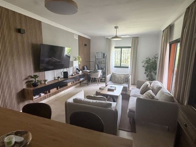 Apartamento de 3 habitaciones en Elviria, Marbella en venta con piscina garaje - 390.000 € (Ref: 10130875)