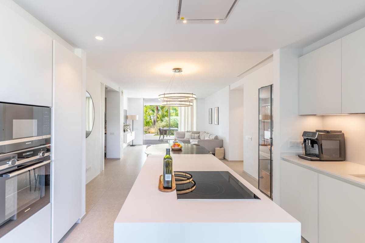 2 sovrum Lägenhet till salu i Benahavis med pool garage - 760 000 € (Ref: 10130878)