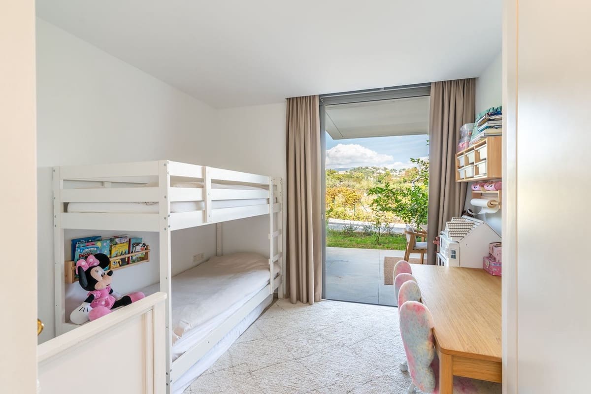 2 sovrum Lägenhet till salu i Benahavis med pool garage - 760 000 € (Ref: 10130878)