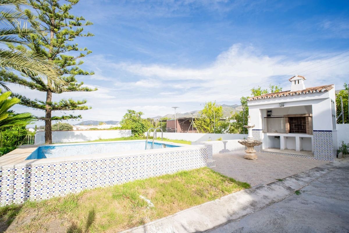 Finca/Casa Rural de 4 habitaciones en Alhaurín el Grande en venta con piscina garaje - 530.000 € (Ref: 10130886)