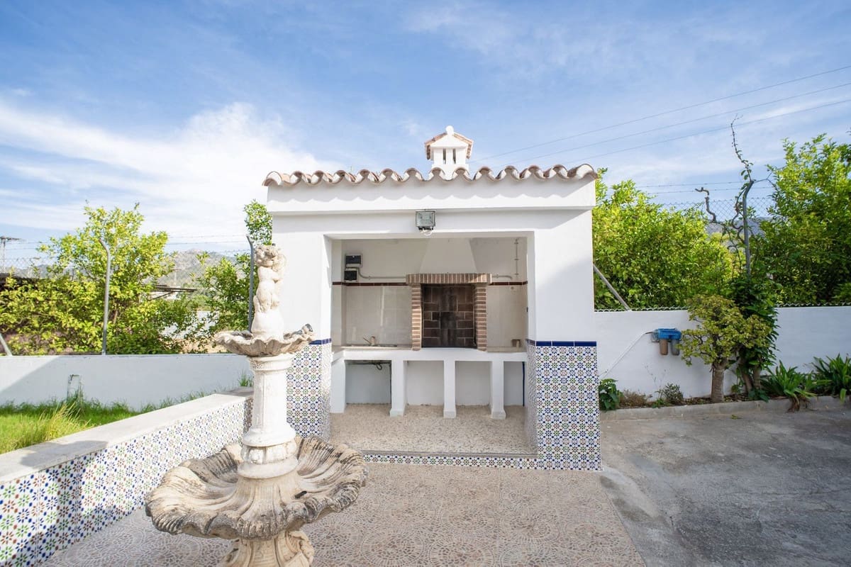 Finca/Casa Rural de 4 habitaciones en Alhaurín el Grande en venta con piscina garaje - 530.000 € (Ref: 10130886)