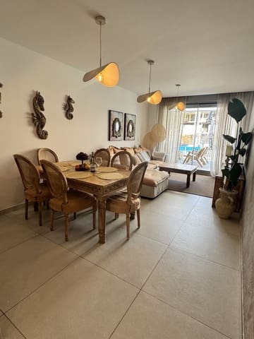 Apartamento de 2 habitaciones en Elviria, Marbella en venta con piscina - 670.000 € (Ref: 10130887)
