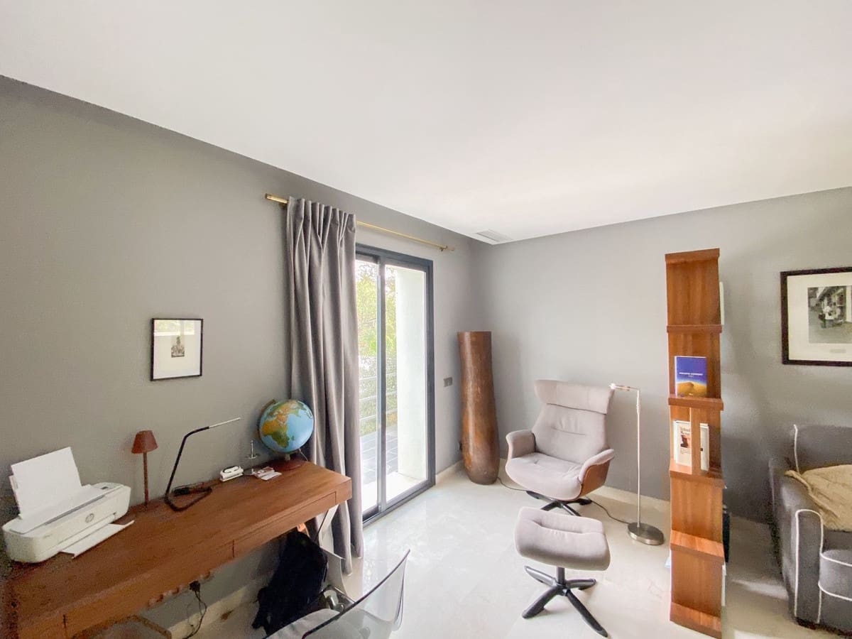 4 bedroom Villa for sale in Elviria with pool garage - € 1,795,000 (Ref: 10130895)
