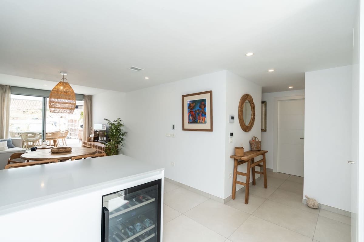Apartamento de 3 habitaciones en Elviria en venta con piscina garaje - 1.249.500 € (Ref: 10130897)