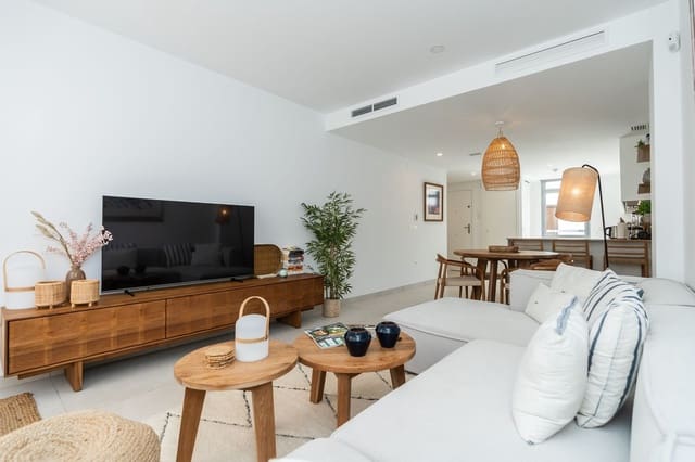 Apartamento de 3 habitaciones en Elviria, Marbella en venta con piscina garaje - 1.249.500 € (Ref: 10130897)