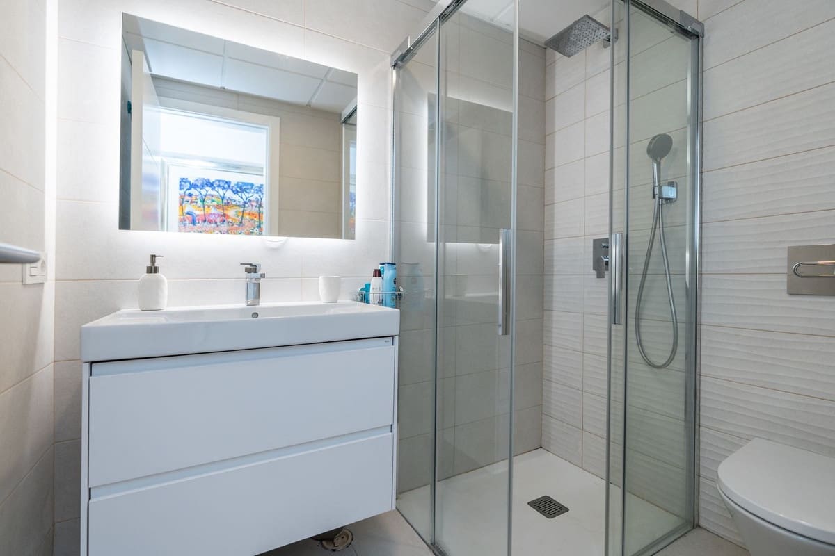 Apartamento de 3 habitaciones en Elviria en venta con piscina garaje - 1.249.500 € (Ref: 10130897)