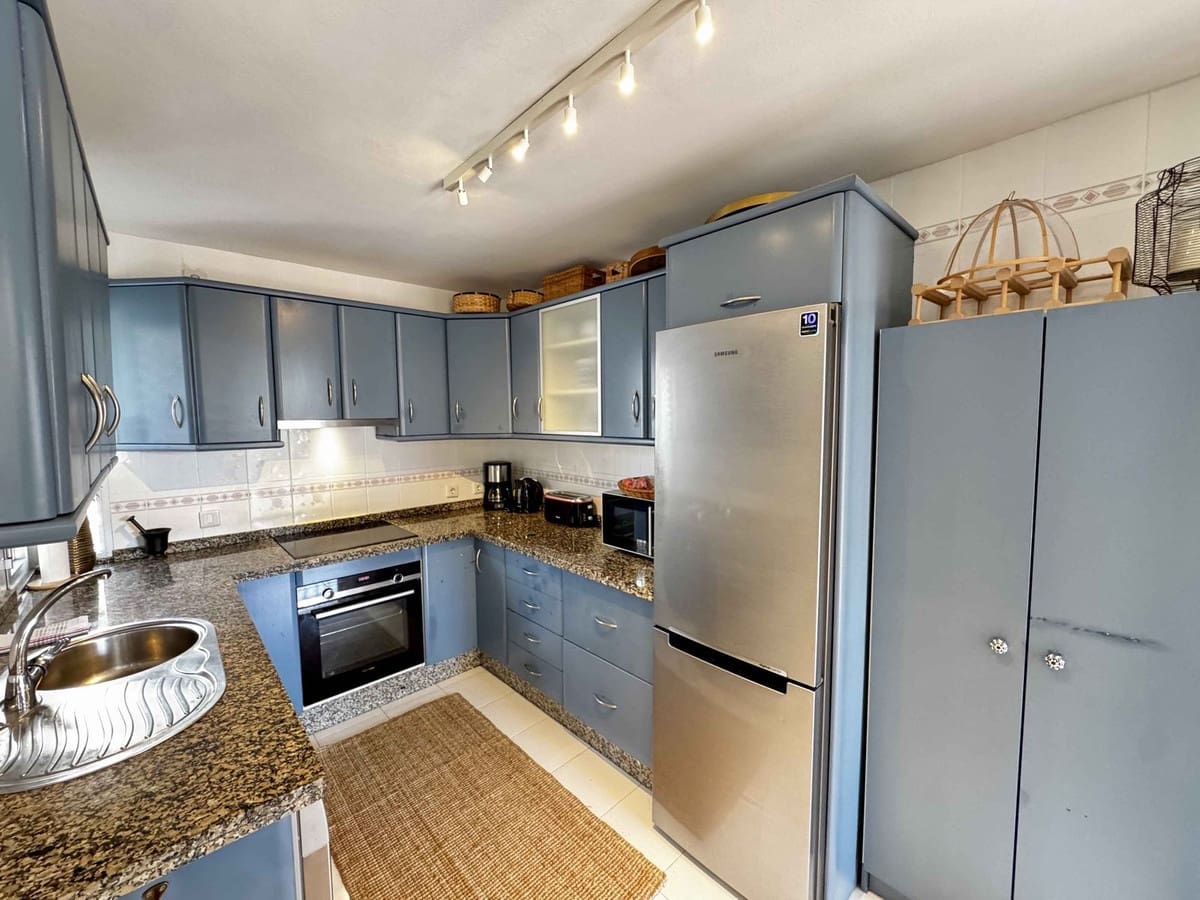 2 soveværelse Byhus til salg i Riviera del Sol med swimmingpool garage - € 479.500 (Ref: 10134905)