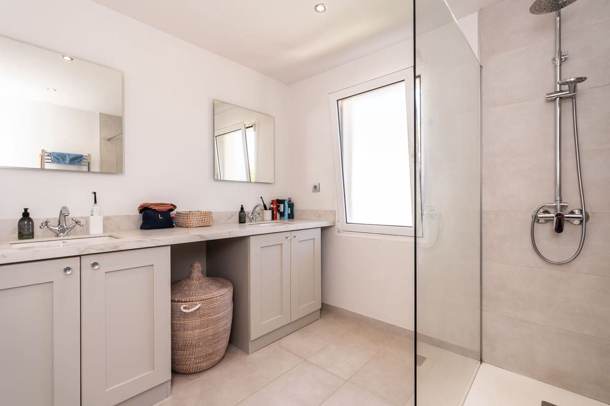 3 camera da letto Villa in vendita in Marbesa con piscina - 1.650.000 € (Rif: 10135305)