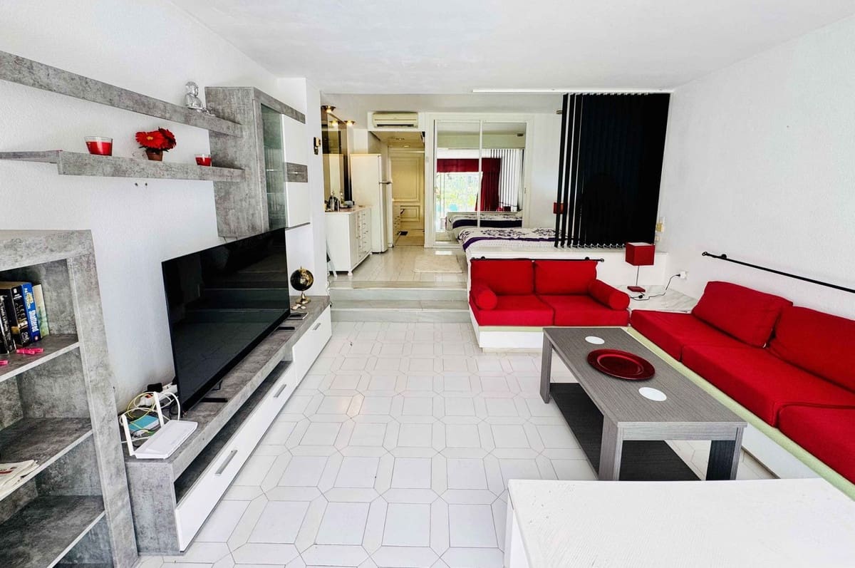 Studio til salg i Miraflores med swimmingpool - € 229.000 (Ref: 10135306)