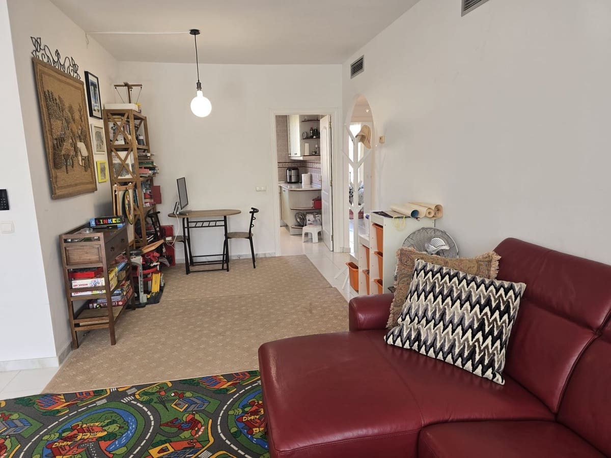 2 soveværelse Lejlighed til salg i Miraflores med swimmingpool garage - € 290.000 (Ref: 10135307)
