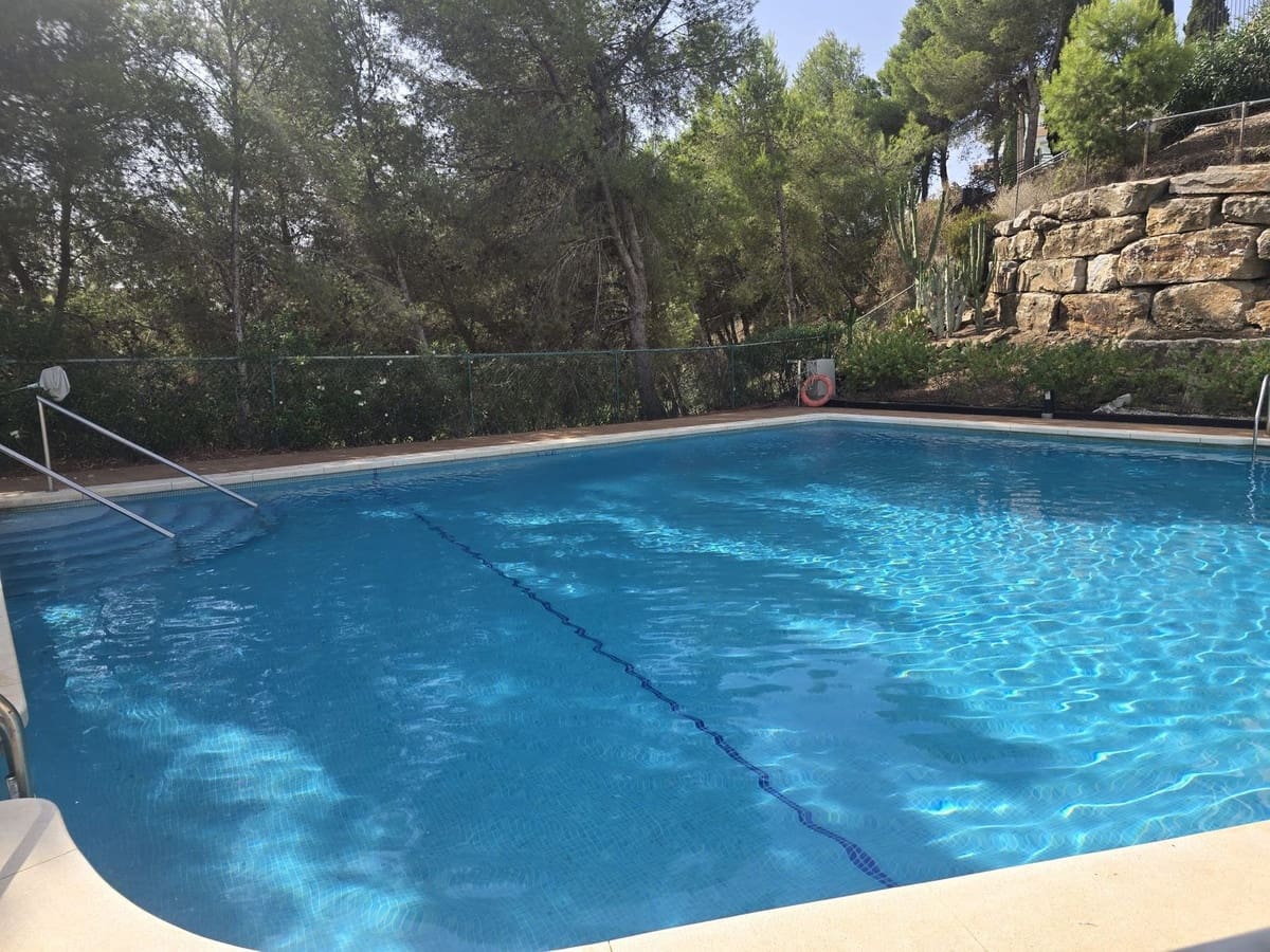 2 soveværelse Lejlighed til salg i Miraflores med swimmingpool garage - € 290.000 (Ref: 10135307)