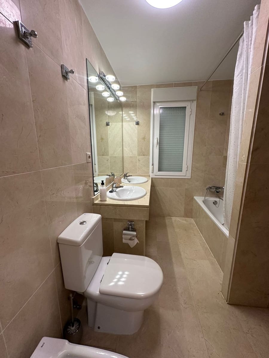 3 sypialnia Dom blizniak na sprzedaż w Miraflores z basenem garażem - 500 000 € (Ref: 10135308)