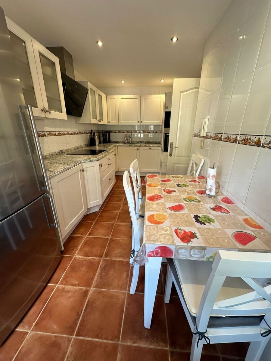 3 sypialnia Dom blizniak na sprzedaż w Miraflores z basenem garażem - 500 000 € (Ref: 10135308)