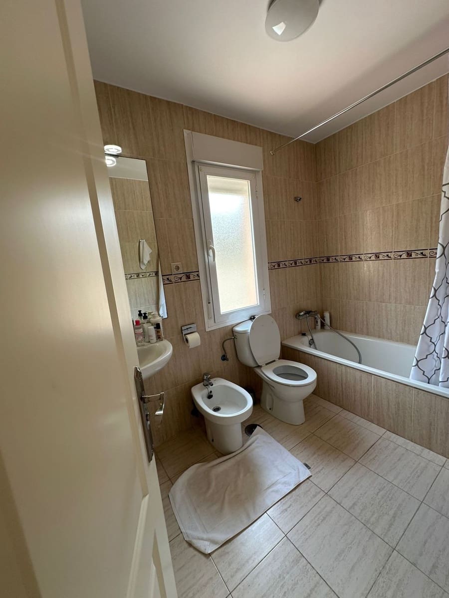 3 sypialnia Dom blizniak na sprzedaż w Miraflores z basenem garażem - 500 000 € (Ref: 10135308)