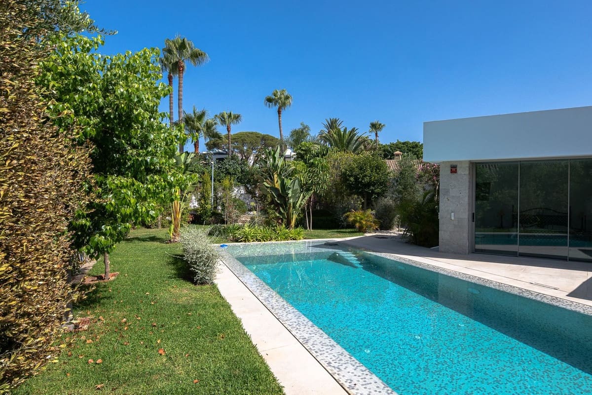 6 chambre Villa/Maison à vendre à Marbesa avec piscine garage - 3 250 000 € (Ref: 10135312)