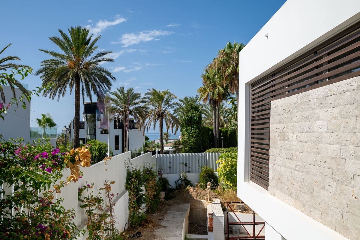 6 chambre Villa/Maison à vendre à Marbesa avec piscine garage - 3 250 000 € (Ref: 10135312)