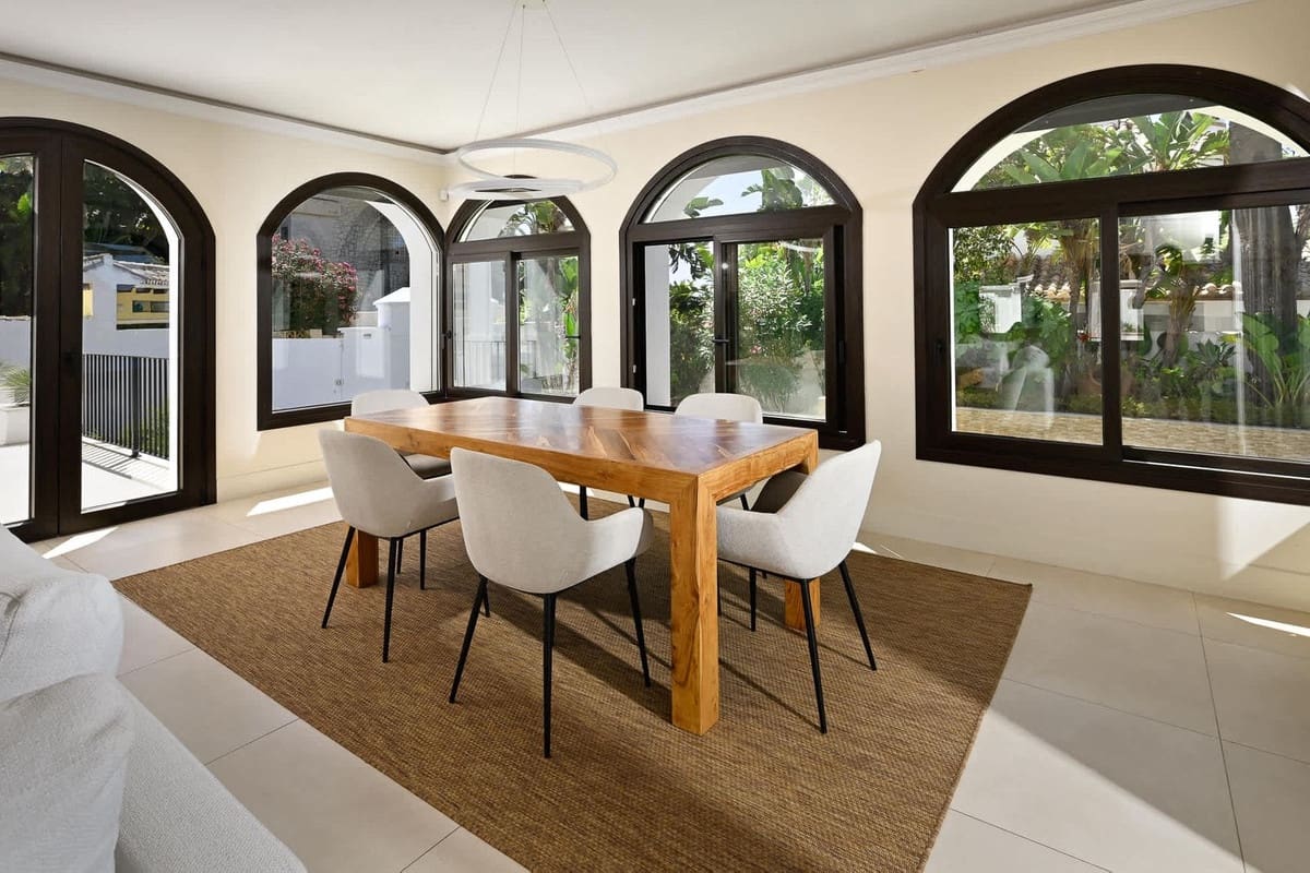 6 chambre Villa/Maison à vendre à Marbesa avec piscine garage - 2 995 000 € (Ref: 10135314)