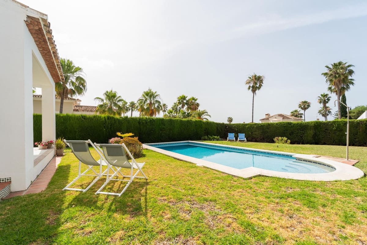 4 slaapkamer Villa te koop in Elviria met zwembad - € 1.645.000 (Ref: 10138863)