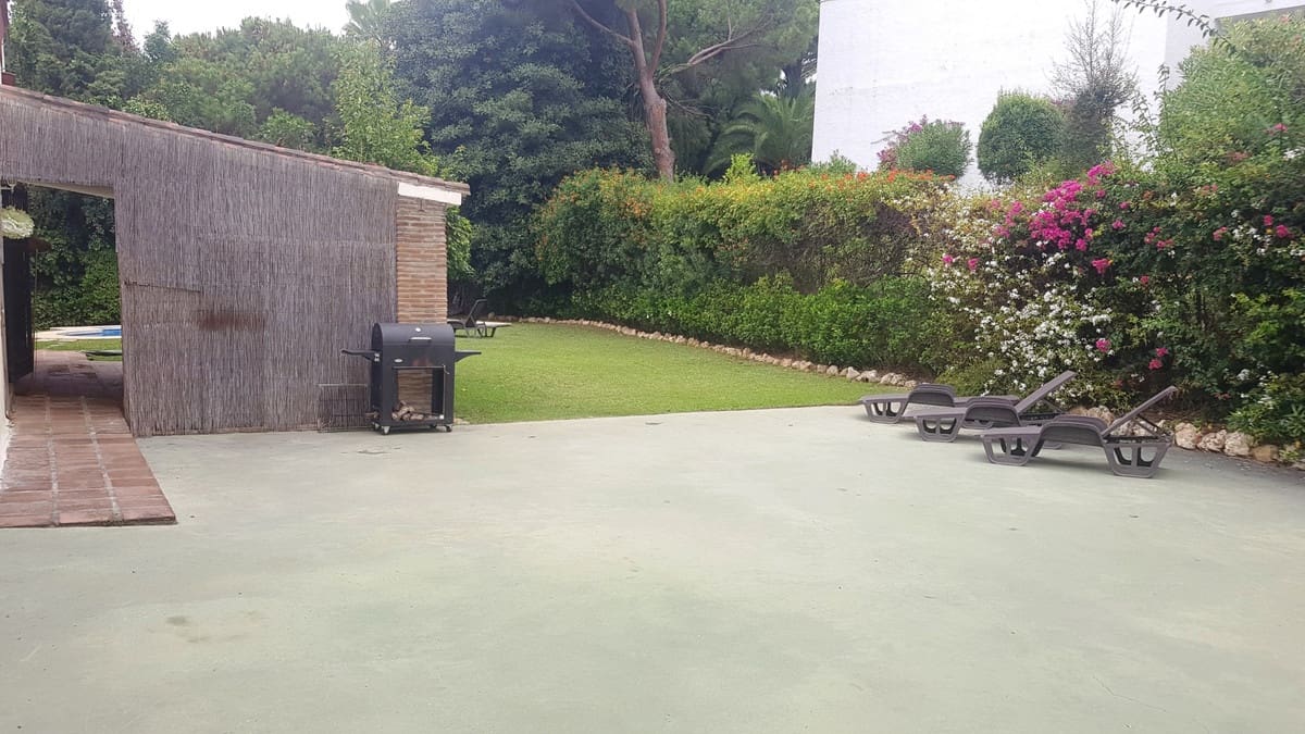 5 sypialnia Willa na sprzedaż w Elviria z basenem garażem - 3 500 000 € (Ref: 10138866)