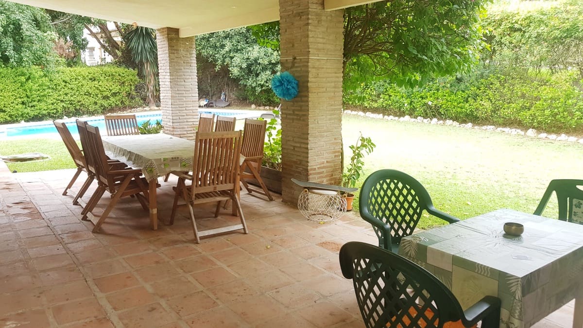 5 sypialnia Willa na sprzedaż w Elviria z basenem garażem - 3 500 000 € (Ref: 10138866)