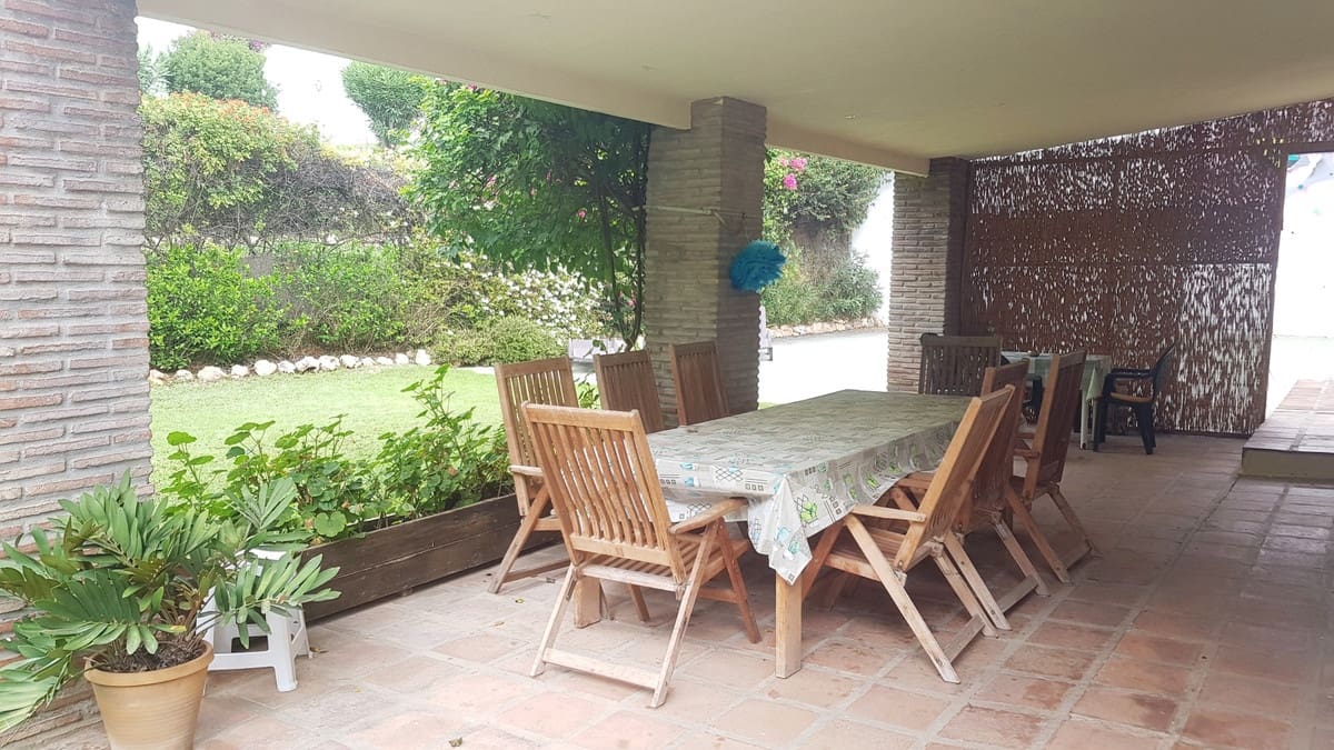 5 sypialnia Willa na sprzedaż w Elviria z basenem garażem - 3 500 000 € (Ref: 10138866)