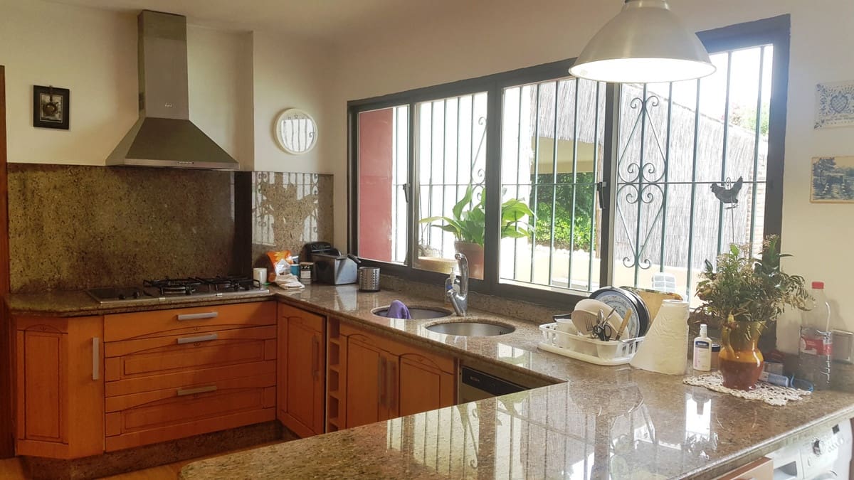 5 sypialnia Willa na sprzedaż w Elviria z basenem garażem - 3 500 000 € (Ref: 10138866)