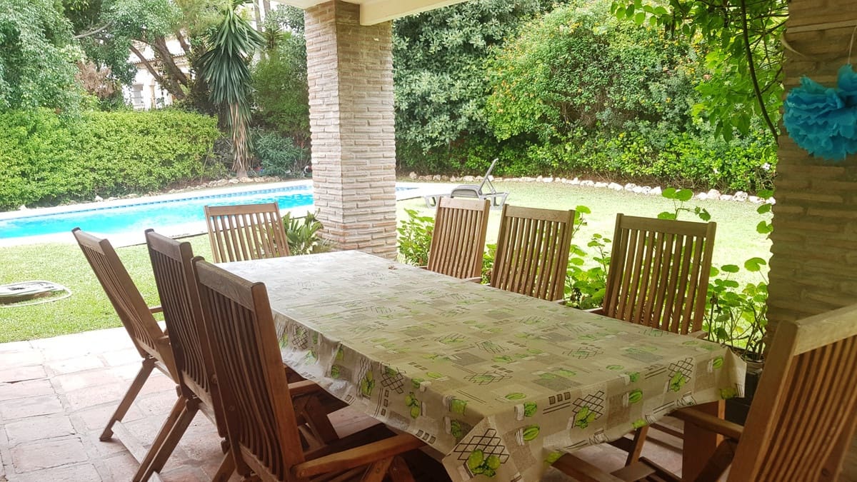 5 sypialnia Willa na sprzedaż w Elviria z basenem garażem - 3 500 000 € (Ref: 10138866)