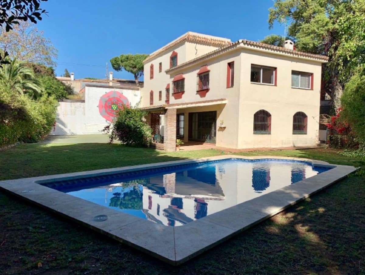 5 sypialnia Willa na sprzedaż w Elviria z basenem garażem - 3 500 000 € (Ref: 10138866)