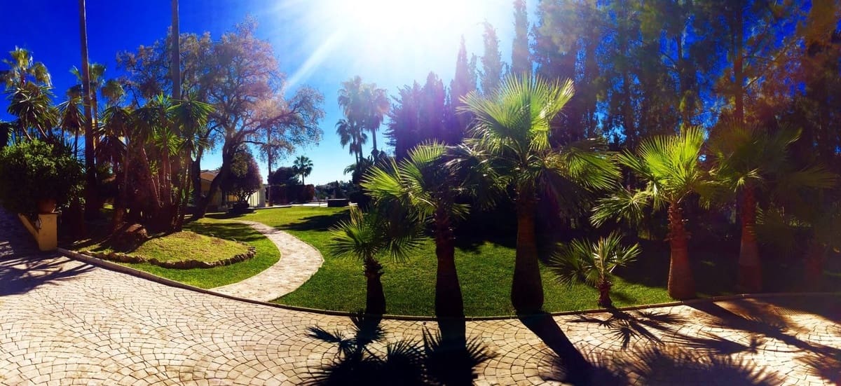6 sypialnia Willa na sprzedaż w Elviria z basenem garażem - 2 900 000 € (Ref: 10138867)