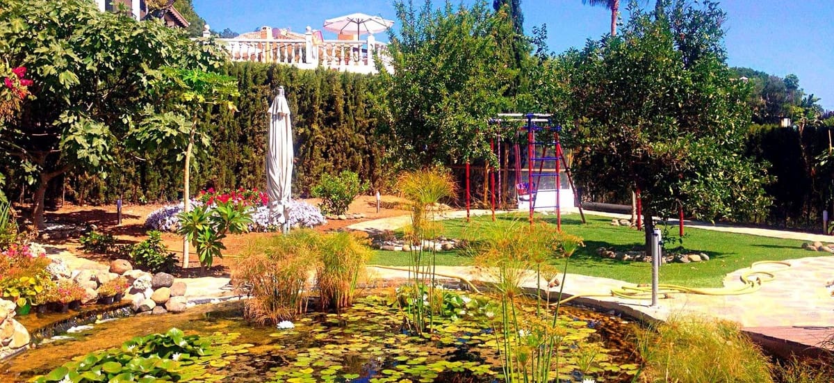 6 sypialnia Willa na sprzedaż w Elviria z basenem garażem - 2 900 000 € (Ref: 10138867)