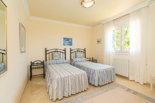 3 sypialnia Willa na sprzedaż w Torrenueva, Mijas z basenem garażem - 1 375 000 € (Ref: 10138868)