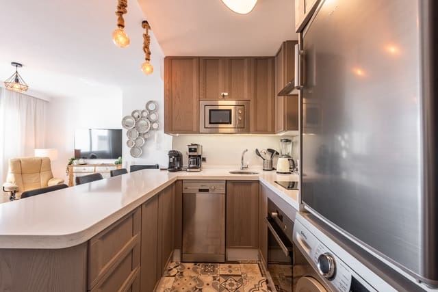 2 slaapkamer Appartement te koop in La Cala de Mijas, Mijas - € 385.000 (Ref: 10140386)