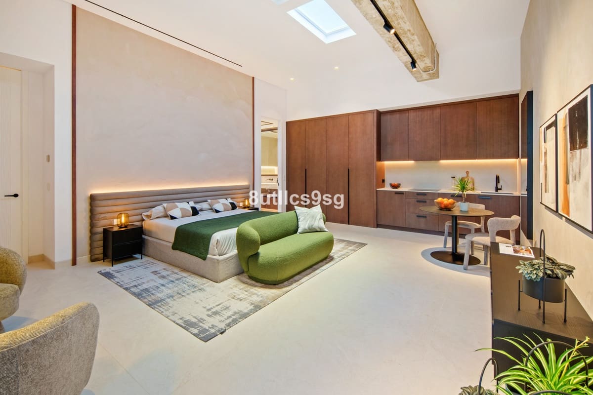 5 chambre Villa/Maison à vendre à Nueva Andalucia avec piscine garage - 11 750 000 € (Ref: 10140388)