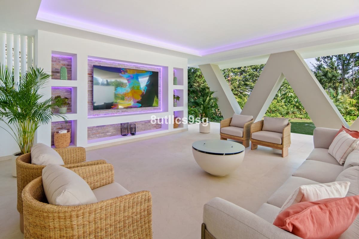 5 chambre Villa/Maison à vendre à Nueva Andalucia avec piscine garage - 11 750 000 € (Ref: 10140388)