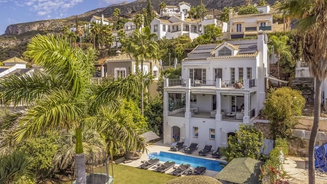 4 slaapkamer Villa te koop in Istán met zwembad garage - € 1.650.000 (Ref: 10140389)