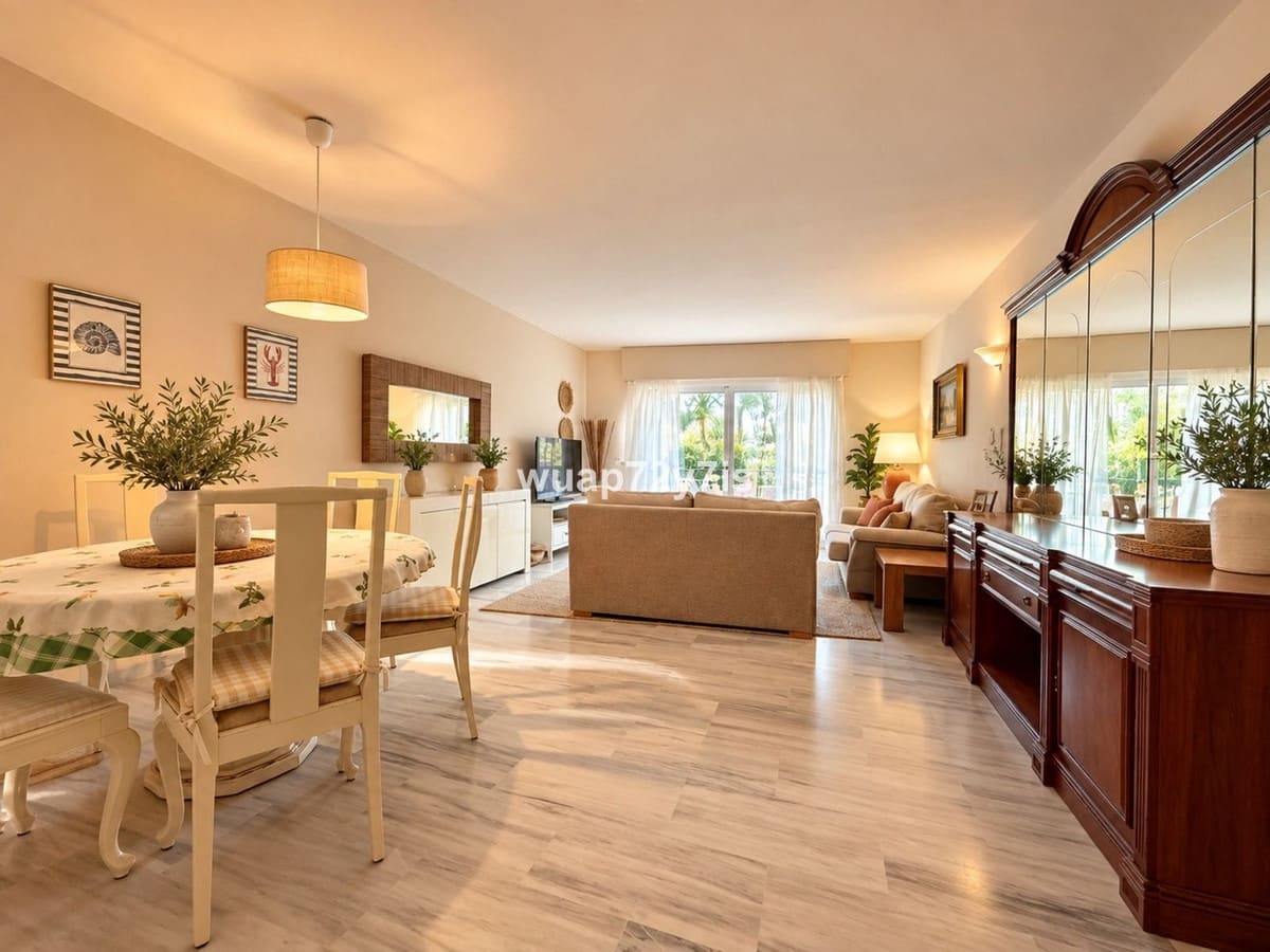 Apartamento de 3 habitaciones en Costalita en venta con piscina - 425.000 € (Ref: 10140398)